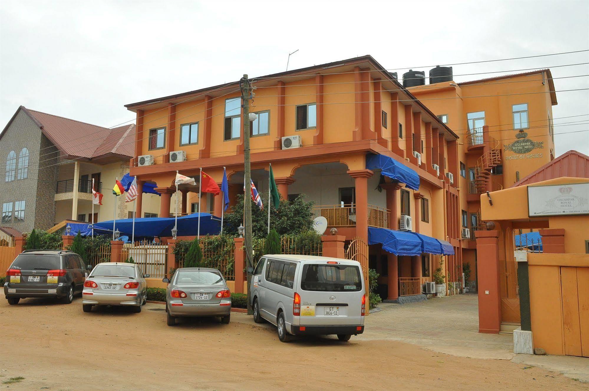 Oscarpak Royal Hotel North Legon Exterior photo